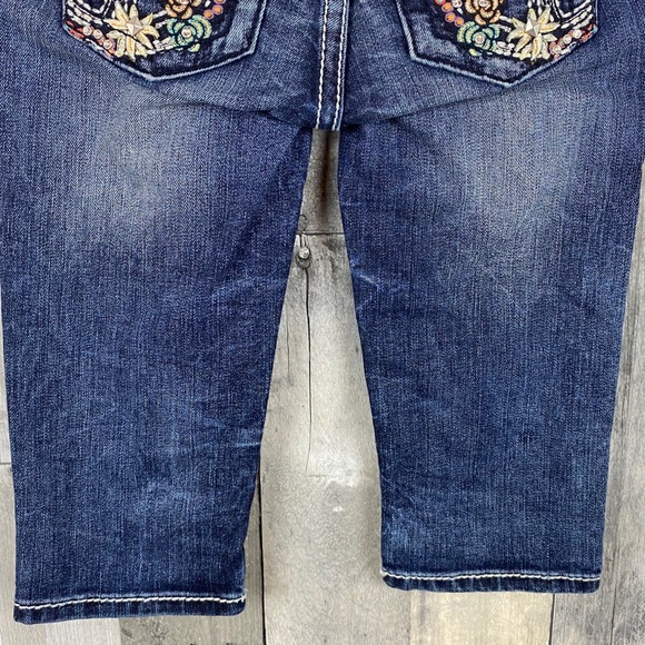 Girls Miss Me Cuffed Capri Floral Peace Jeans Sz 7 - Picture 15 of 16